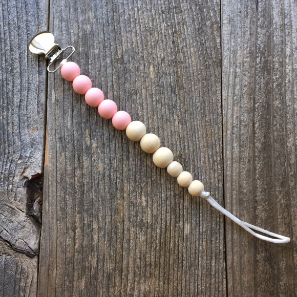 Pacifier Clip - Picture 3 of 5